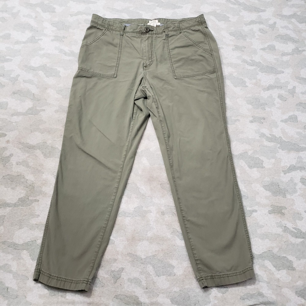L.L. Bean Pants Womens 14 Green Pockets Outdoors Hiking Travel